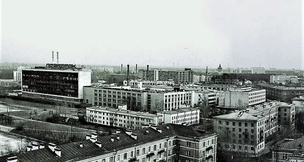 Территория НПО «Позитрон» в районе ул. Жака Дюкло, где располагались НИИ «Гириконд» и Опытный завод (будущий «Реконд»). Фото 1970-х гг.