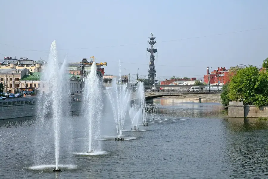 Фото: Памятник Петру I